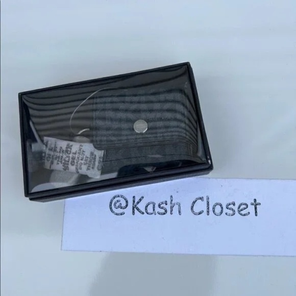 Michael Kors MK Expandable Earbud Case - Admiral /Pale Blue - Picture 4 of 5